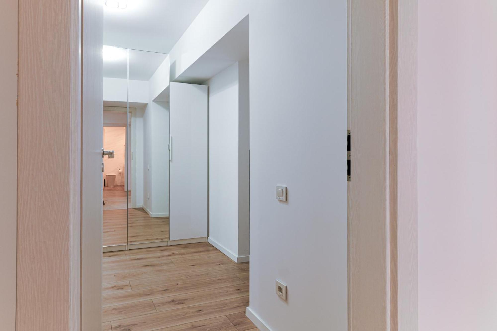 Sandra - Park-View Apt With Balcony & Parking Boekarest Buitenkant foto